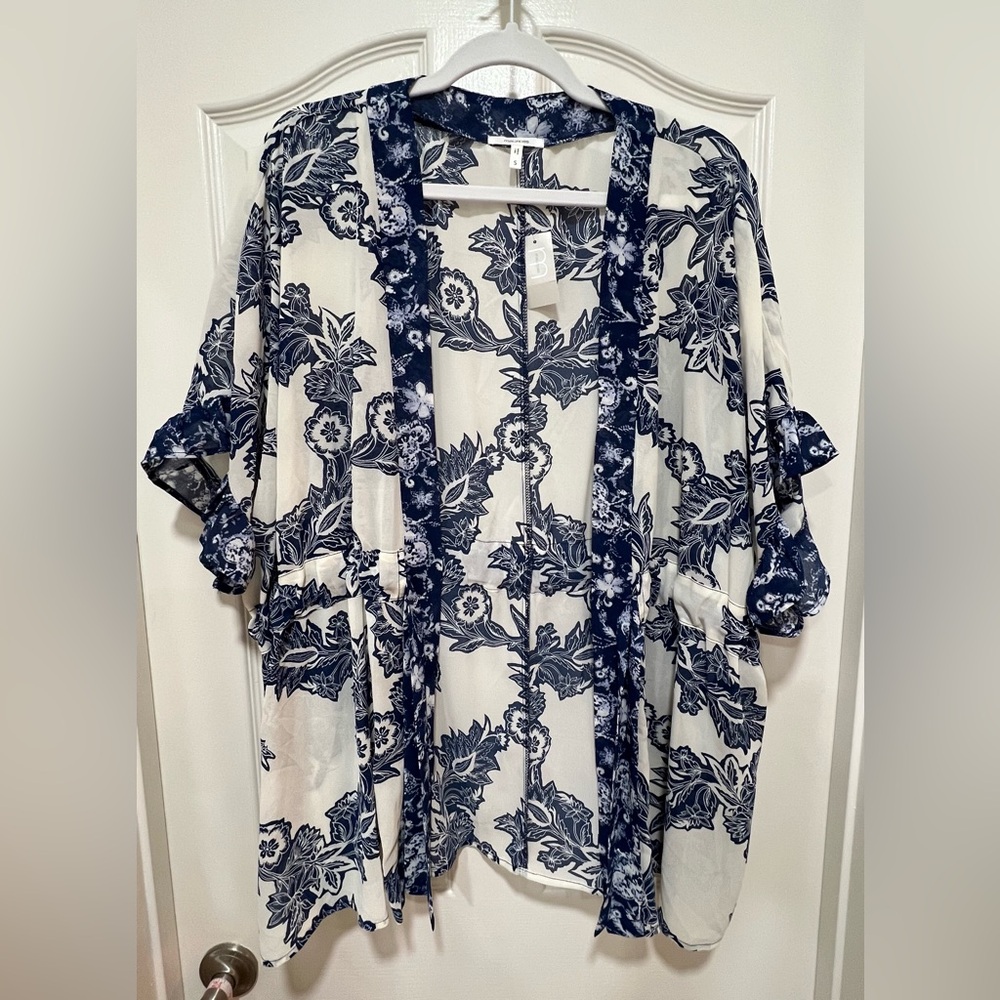 Floral Open-Front Kimono Top NWT